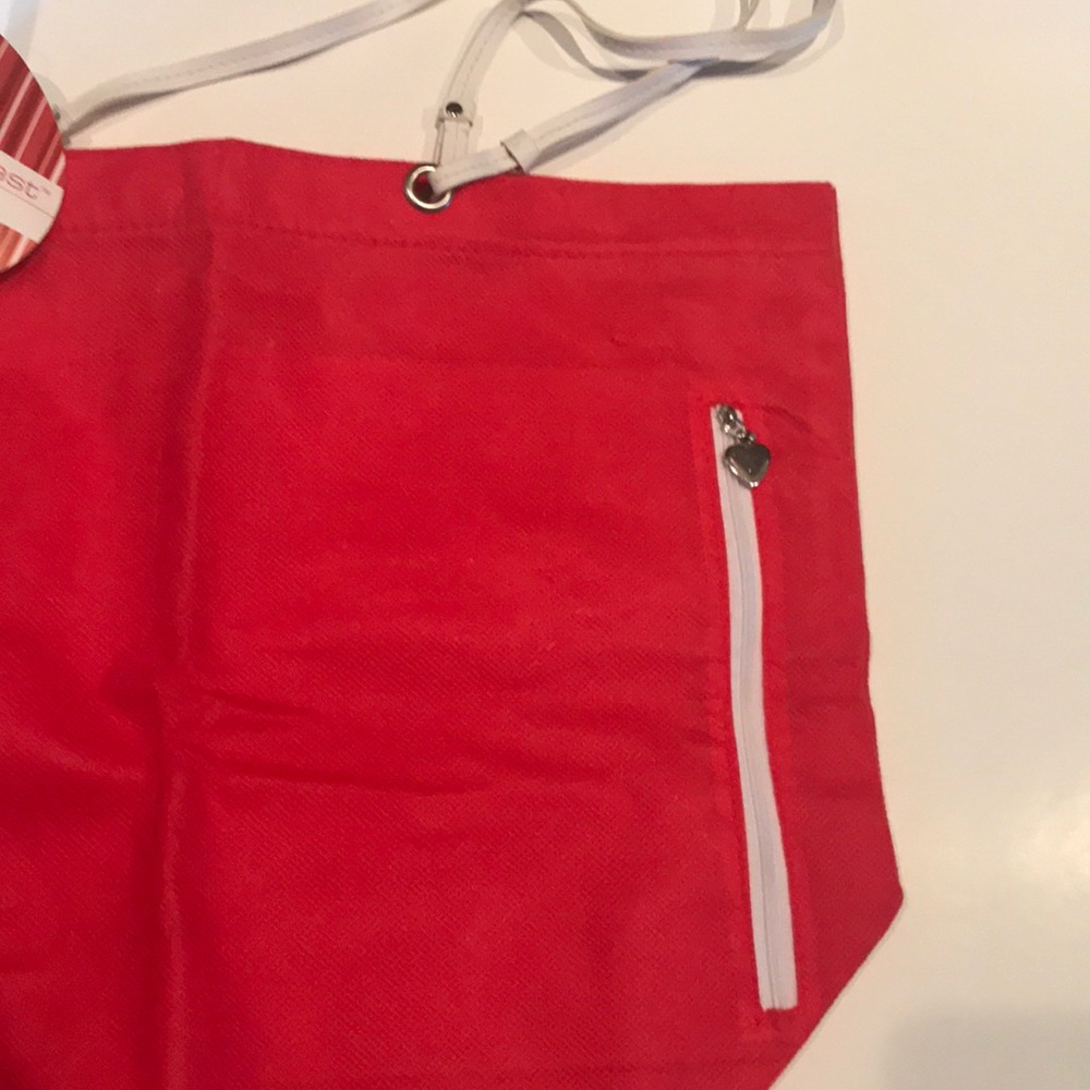 Lightweight Tote - Picture 3 of 6